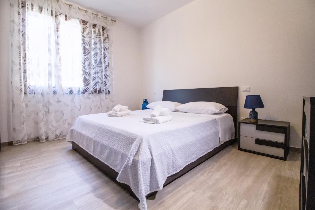 Dd House Family Holiday Apartment Cecina  Kültér fotó