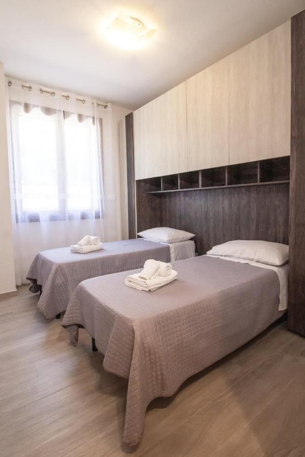 Dd House Family Holiday Apartment Cecina  Kültér fotó