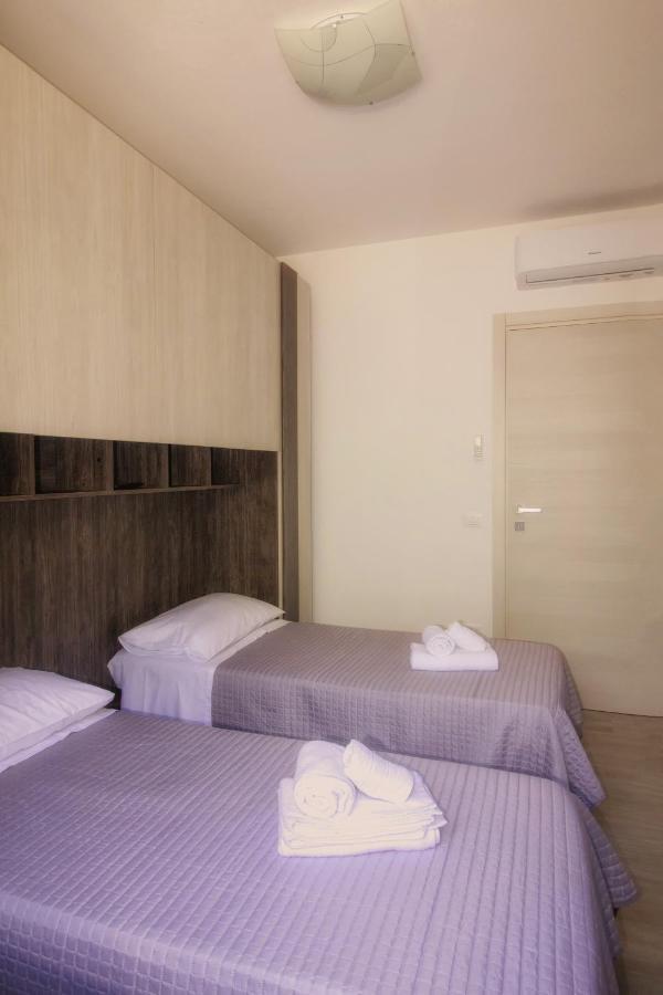 Dd House Family Holiday Apartment Cecina  Kültér fotó