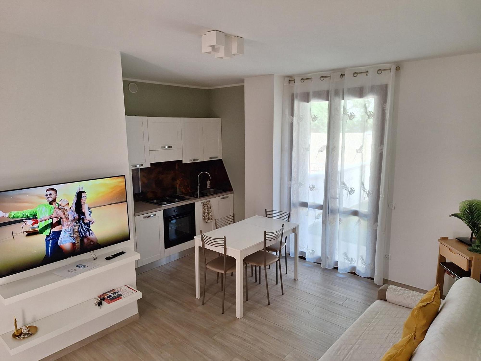 Dd House Family Holiday Apartment Cecina  Kültér fotó